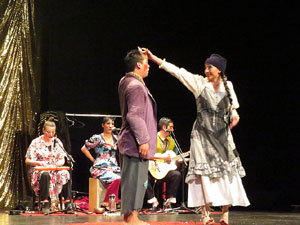 Festivals de Girona. FITAG 2019 - 'Tinto corazón'. Espectacle interpretat per la companyia 'Situación País' de Valparaiso, Xile