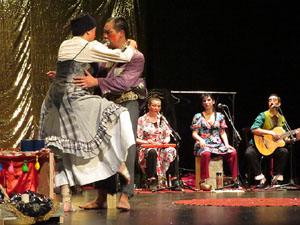 Festivals de Girona. FITAG 2019 - 'Tinto corazón'. Espectacle interpretat per la companyia 'Situación País' de Valparaiso, Xile