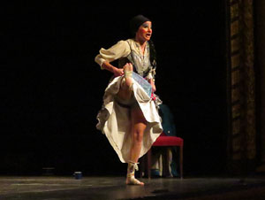 Festivals de Girona. FITAG 2019 - 'Tinto corazón'. Espectacle interpretat per la companyia 'Situación País' de Valparaiso, Xile