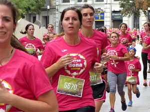 Cursa de la Dona 2019. Concentraci&oacute; i sortida del Parc de la Devesa, cursa pels carrers de Girona i arribada a la Copa