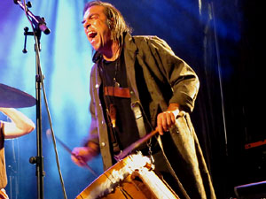 Fires 2019. Actuaci&oacute; de Els Berros de la Cort a la pla&ccedil;a de Sant Feliu