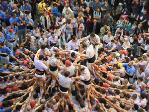 Fires 2019. La Diada Castellera a la pla&ccedil;a del Vi, amb els Marrecs de Salt, els Capgrossos de Matar&oacute; i els Minyons de Terrassa
