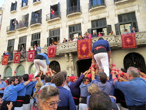 Fires 2019. La Diada Castellera a la plaça del Vi, amb els Marrecs de Salt, els Capgrossos de Mataró i els Minyons de Terrassa