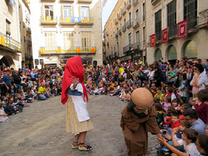 Fires 2019. Passejada amb els capgrossos de la ciutat i Fal&middot;lera Gironina