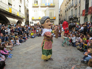 Fires 2019. Passejada amb els capgrossos de la ciutat i Fal&middot;lera Gironina