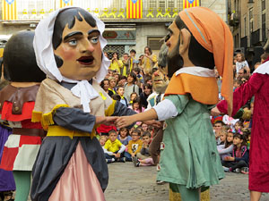 Fires 2019. Passejada amb els capgrossos de la ciutat i Fal&middot;lera Gironina