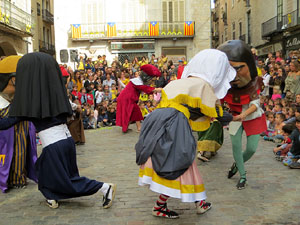 Fires 2019. Passejada amb els capgrossos de la ciutat i Fal&middot;lera Gironina