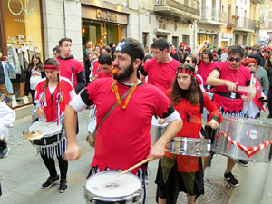 Carnestoltes 2020 a Girona. Disfresses i cercavila pels carrers del Barri Vell