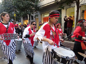 Carnestoltes 2020 a Girona. Disfresses i cercavila pels carrers del Barri Vell