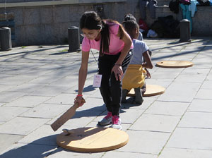 VIII Jornada de l'Esport Femení 2020 a la plaça Salvador Espriu, la de Francesc Calvet i Rubalcaba, la plaça Catalunya i el riu Onyar