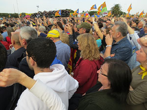 Acte del Consell per la Rep&uacute;blica Catalana a Perpiny&agrave; amb el President Carles Puigdemont i els consellers Clara Ponsat&iacute; i Toni Com&iacute;n