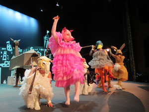 Representació de 'La mosca d'en Quim' per la Fal·lera Gironina