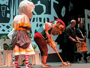 Representació de 'La mosca d'en Quim' per la Fal·lera Gironina