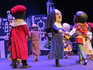 Representaci&oacute; de 'La mosca d'en Quim' per la Fal&middot;lera Gironina