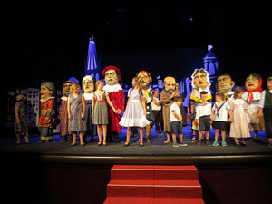 Representaci&oacute; de 'La mosca d'en Quim' per la Fal&middot;lera Gironina