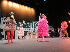 Representació de 'La mosca d'en Quim' per la Fal·lera Gironina