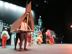 Representació de 'La mosca d'en Quim' per la Fal·lera Gironina