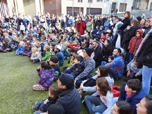 Nadal 2022. Cercavila i Els Pastorets de la Mula Baba a la plaça del Pallol