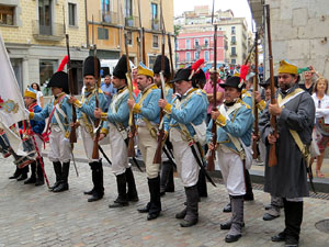 XIV Festa Reviu els Setges Napoleònics de Girona. Homenatge a la bandera de la Croada Gironina