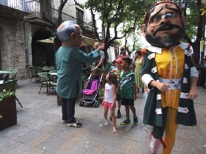 Cercavila de la Flama del Canigó 2023 fins la plaça del Vi