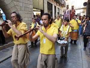 Cercavila de la Flama del Canigó 2023 fins la plaça del Vi