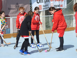 X Jornada de l'Esport Femen&iacute; 2023 a la pla&ccedil;a Salvador Espriu i la de Francesc Calvet i Rubalcaba