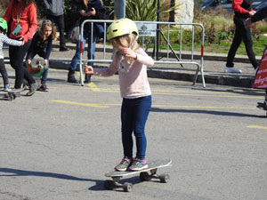 X Jornada de l'Esport Femen&iacute; 2023 a la pla&ccedil;a Salvador Espriu i la de Francesc Calvet i Rubalcaba