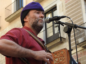 Diada Nacional 2024. Concentraci&oacute; a la pla&ccedil;a del Vi, lectura del manifest i cant de Els Segadors