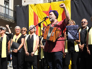 Diada Nacional 2024. Concentraci&oacute; a la pla&ccedil;a del Vi, lectura del manifest i cant de Els Segadors