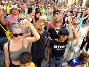 Diada Nacional 2024. Concentraci&oacute; a la pla&ccedil;a del Vi, lectura del manifest i cant de Els Segadors