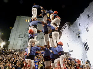 Fires de Sant Narcís 2023. Pilar a les escales de la Catedral
