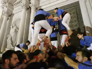Fires de Sant Narc&iacute;s 2023. Pilar a les escales de la Catedral