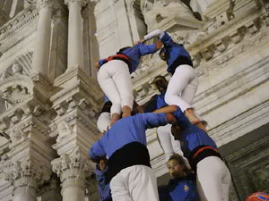 Fires de Sant Narc&iacute;s 2023. Pilar a les escales de la Catedral