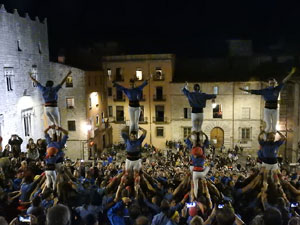 Fires de Sant Narc&iacute;s 2023. Pilar a les escales de la Catedral