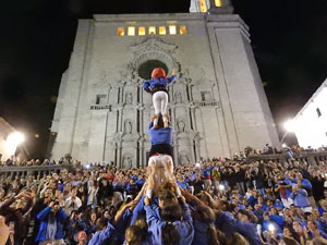 Fires de Sant Narc&iacute;s 2023. Pilar a les escales de la Catedral