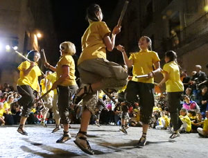 Ballades a la pla&ccedil;a del Vi