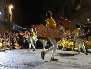 Ballades a la pla&ccedil;a del Vi