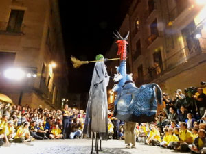 Ballades a la pla&ccedil;a del Vi