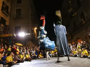 Ballades a la pla&ccedil;a del Vi