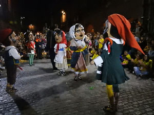 Ball de l'&agrave;liga, capgrossos i gegants