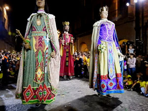 Ball de l'&agrave;liga, capgrossos i gegants