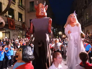 Ballades a la plaça del Vi
