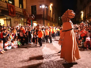 Ballades a la plaça del Vi