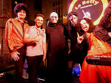 Fires de Sant Narc&iacute;s 2024. Zombie Walk de Girona