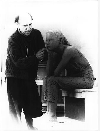 Francisco López treballant en el model definitiu. 1990