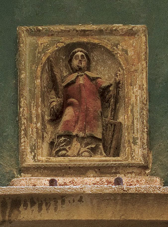 Imatge de Sant Lloren&ccedil; a la forn&iacute;cula del carrer de la For&ccedil;a