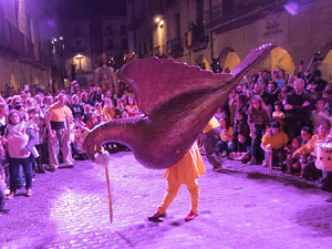 Fires de Sant Narc&iacute;s 2024. Ball de l'&Agrave;liga, capgrossos i gegants