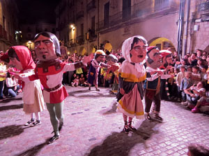 Fires de Sant Narc&iacute;s 2024. Ball de l'&Agrave;liga, capgrossos i gegants