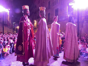 Fires de Sant Narc&iacute;s 2024. Ball de l'&Agrave;liga, capgrossos i gegants