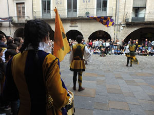 Toc de Rams. Cerim&ograve;nia del canvi de rams de les gegantes